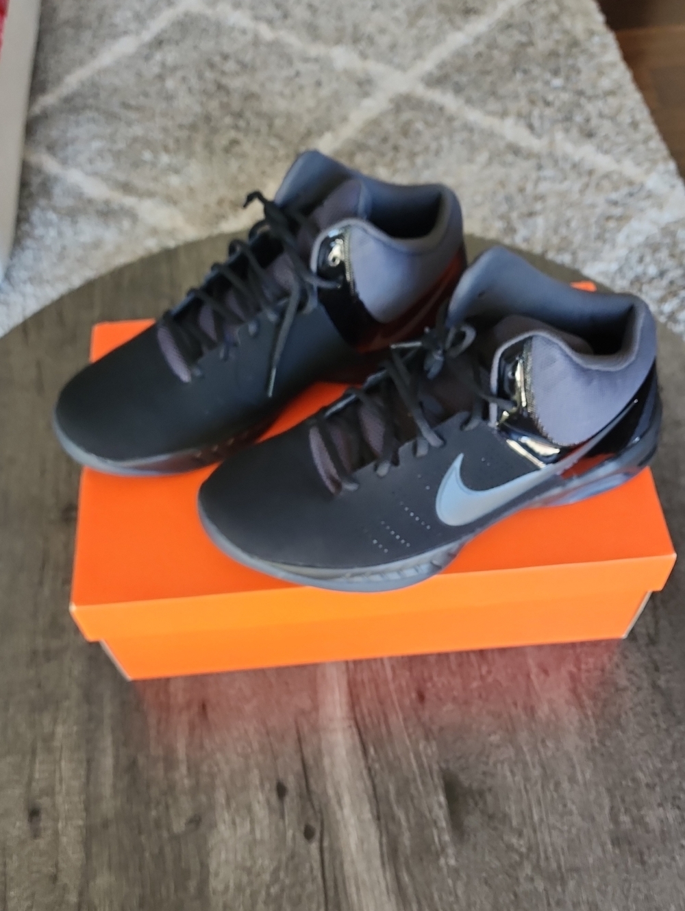 NIKE BRAND NEW AIR VISI PRO VI  SZ 11 Black and Gray Low-Top Basketball Sneakers